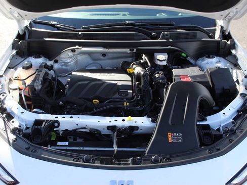 Used 2025 Buick Envista Preferred FWD image 8
