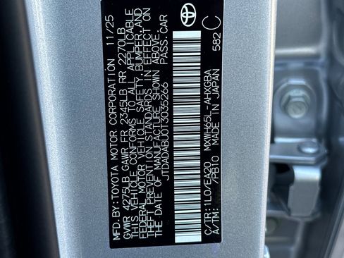 New 2026 Toyota Prius XLE image 32