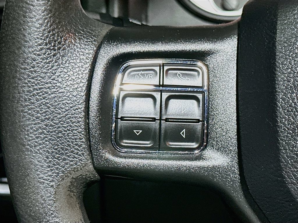 Used 2019 RAM 1500 Classic SLT AWD/4WD image 33