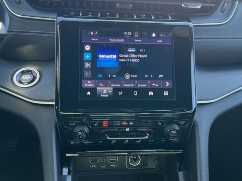 New 2025 Jeep Grand Cherokee L Altitude image 25