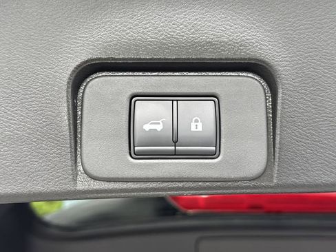 Used 2023 Nissan Rogue SV w/ SV Premium B Package FWD image 19