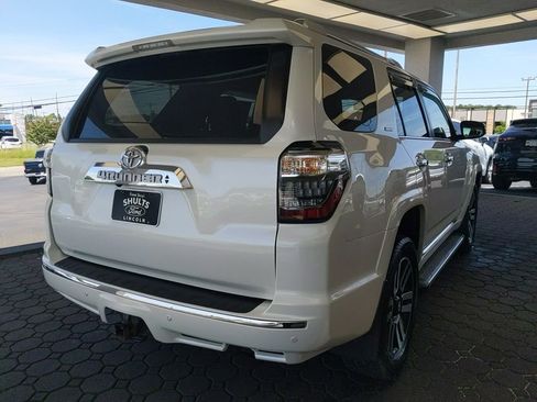 Used 2022 Toyota 4Runner Limited AWD/4WD image 6