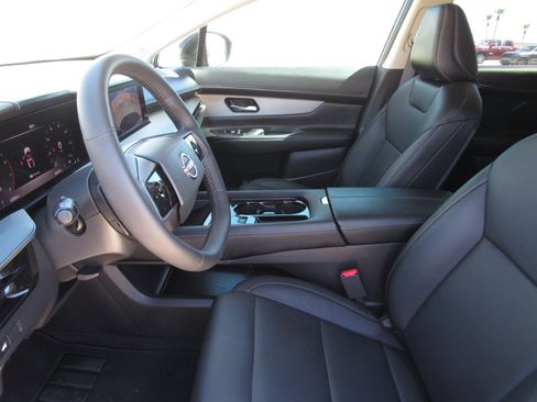 Used 2025 Nissan Murano SL AWD/4WD image 16