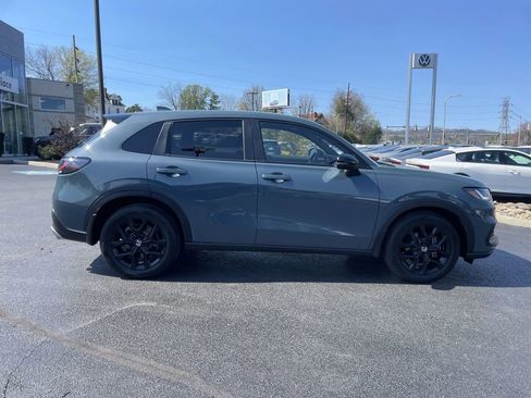 Used 2024 Honda HR-V Sport image 4