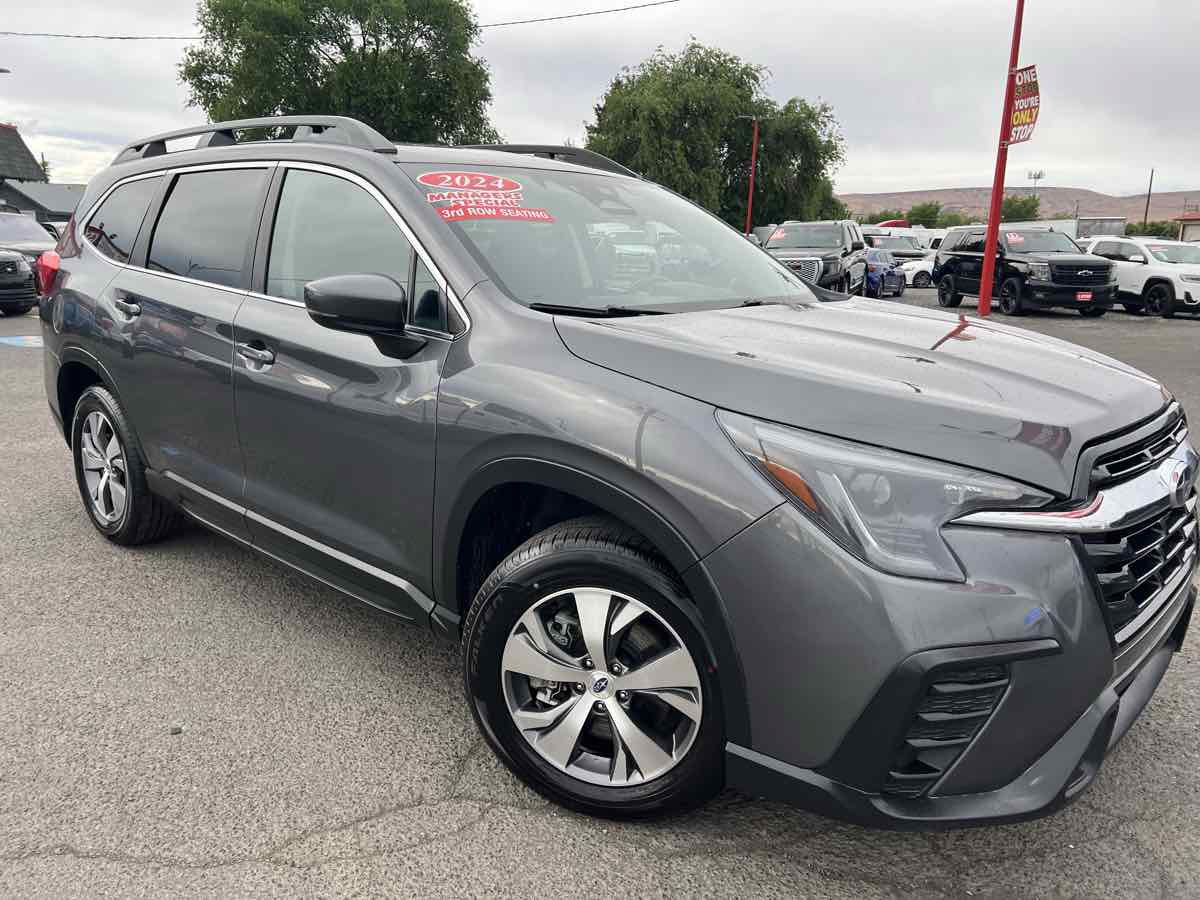 Used 2024 Subaru Ascent Premium AWD/4WD image 4