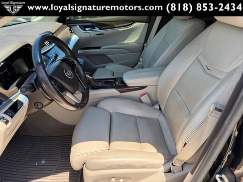 Used 2014 Cadillac XTS Luxury w/ Driver Awareness Package FWD image 18