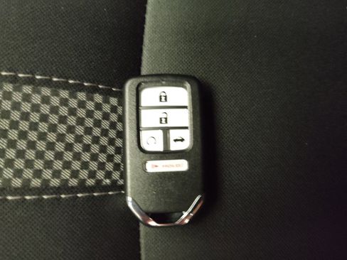 Used 2020 Honda Civic Sport image 32