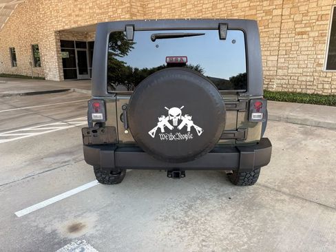 Used 2015 Jeep Wrangler Unlimited Sport AWD/4WD image 7