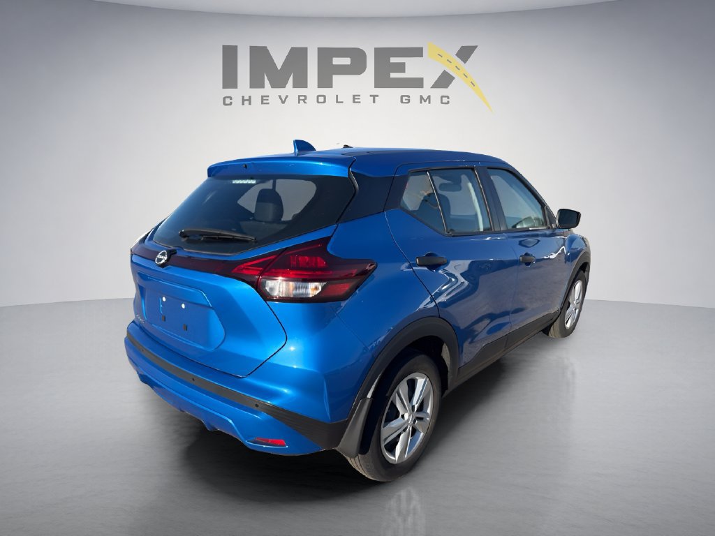 Used 2023 Nissan Kicks S FWD image 5