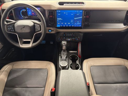 Used 2022 Ford Bronco Wildtrak AWD/4WD image 15