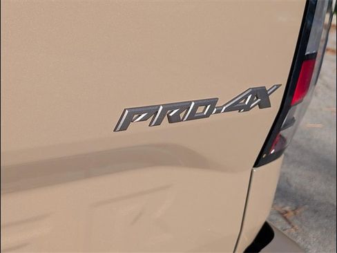 Used 2023 Nissan Frontier PRO-4X w/ Pro-4X Premium Package image 18