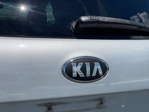Used 2014 Kia Sorento LX AWD/4WD image 31