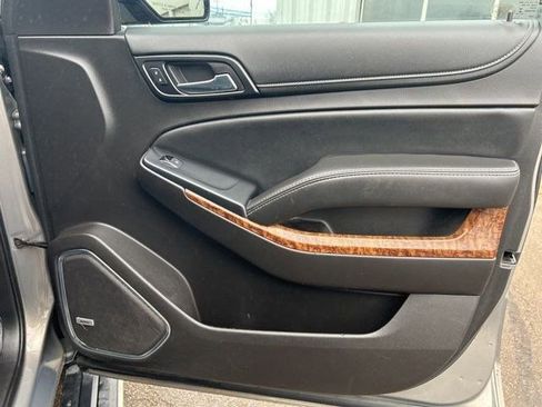 Used 2017 Chevrolet Suburban Premier image 45