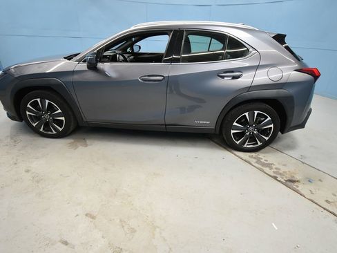 Used 2019 Lexus UX 250h image 34