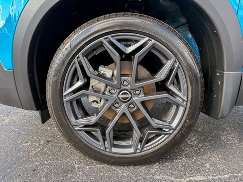 Used 2025 Nissan Kicks SR w/ SR Premium Package AWD/4WD image 33