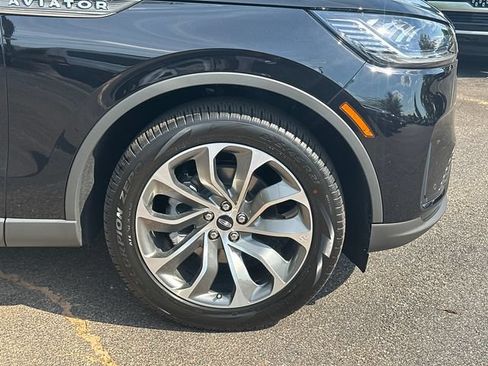 New 2026 Lincoln Aviator Reserve w/ Luxury Package RWD image 13