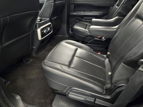 Certified 2022 Ford Expedition XLT image 27