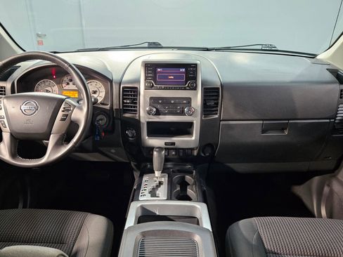 Used 2015 Nissan Titan PRO-4X AWD/4WD image 10