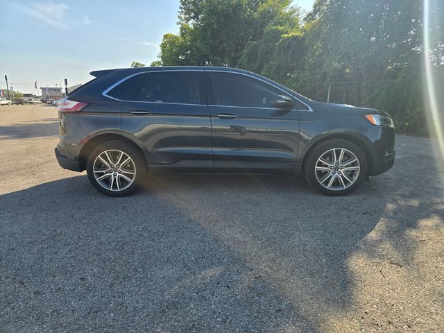 Used 2024 Ford Edge Titanium w/ Equipment Group 301A AWD/4WD image 3