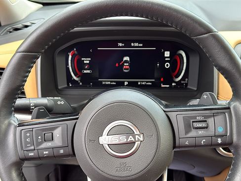 Certified 2023 Nissan Rogue Platinum AWD/4WD image 9