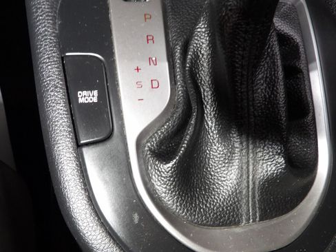 Used 2021 Kia Forte LXS FWD image 14
