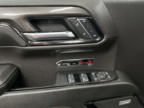 Used 2023 GMC Sierra 1500 AT4 w/ AT4 Premium Package AWD/4WD image 18