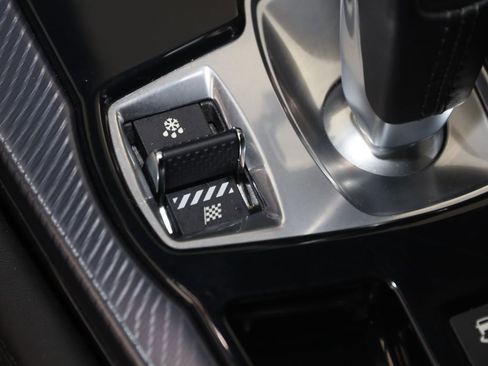 Used 2022 Jaguar F-TYPE R-Dynamic AWD/4WD image 38