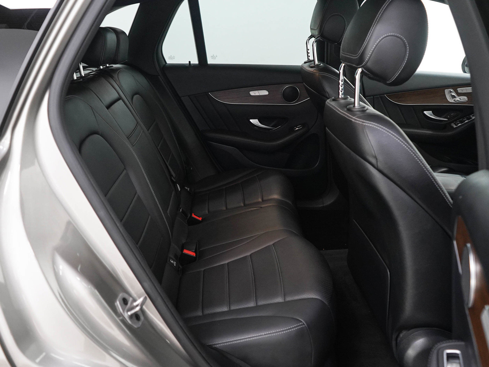 Used 2021 Mercedes-Benz GLC 300 4MATIC image 12