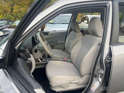 Used 2011 Subaru Forester 2.5X w/ Alloy Wheel Value Pkg image 14