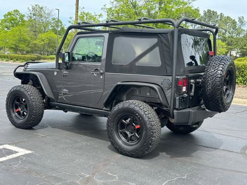 Used 2017 Jeep Wrangler Sport image 4