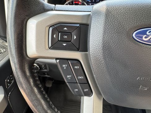 Used 2022 Ford F250 Lariat w/ Lariat Ultimate Package AWD/4WD image 12