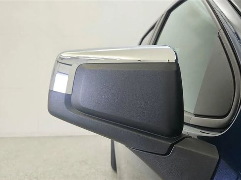 Used 2023 Chevrolet Silverado 1500 LT AWD/4WD image 18
