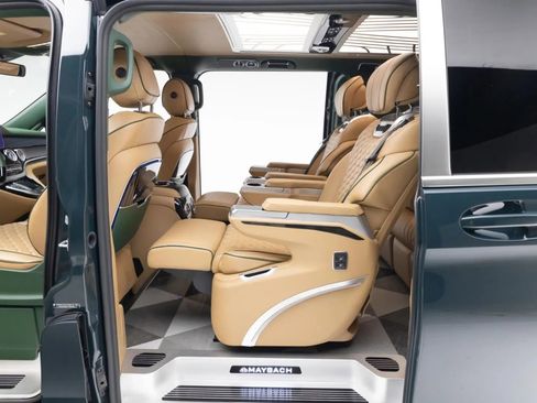 Used 2022 Mercedes-Benz Metris Passenger image 40