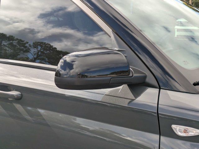 Certified 2024 Hyundai Venue Limited FWD image 12