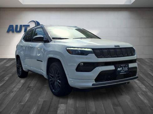 Used 2022 Jeep Compass High Altitude AWD/4WD image 3