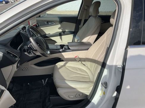 Used 2019 Lincoln Nautilus Select image 11