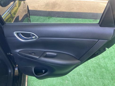 Used 2018 Nissan Sentra SR w/ Premium Package (P02) FWD image 33