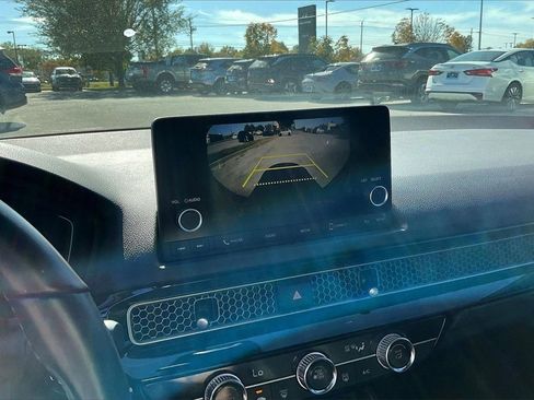 Used 2023 Honda Civic Sport image 19