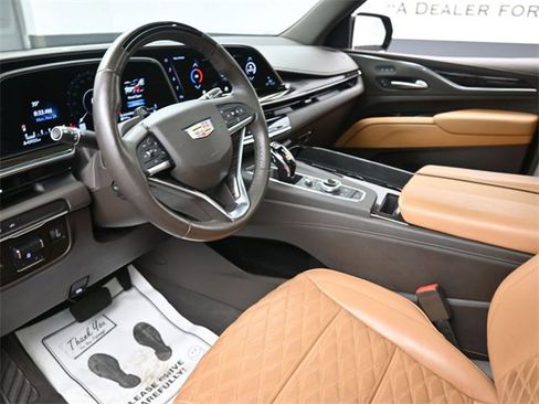 Used 2021 Cadillac Escalade Sport w/ Driver Assist Tech Package image 18