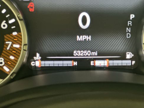 Used 2023 Jeep Renegade Trailhawk AWD/4WD image 14