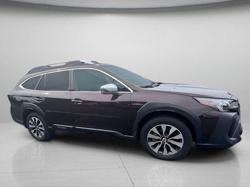 Used 2024 Subaru Outback Touring XT w/ Popular Package #2 AWD/4WD image 12