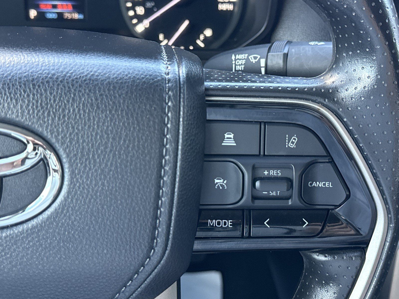 Used 2024 Toyota Tundra SR5 w/ SR5 Convenience Package AWD/4WD image 21