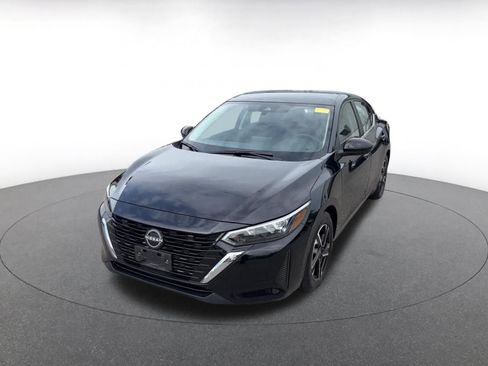 Used 2025 Nissan Sentra SV FWD image 4