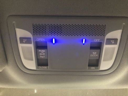 Used 2018 Acura ILX Base image 29