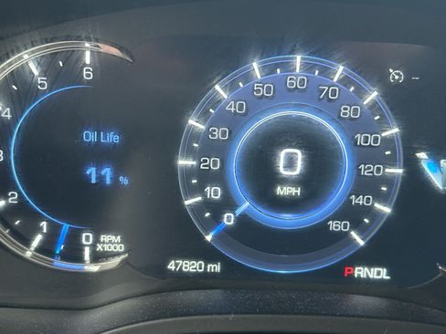 Used 2020 Cadillac Escalade Luxury AWD/4WD image 9