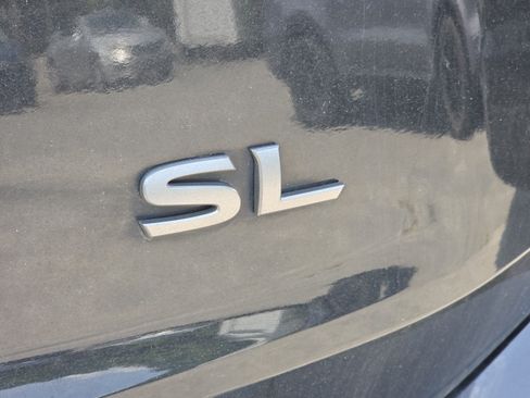 Used 2024 Nissan Rogue SL FWD image 4
