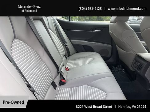 Used 2023 Toyota Camry SE w/ Cold Weather Package FWD image 16