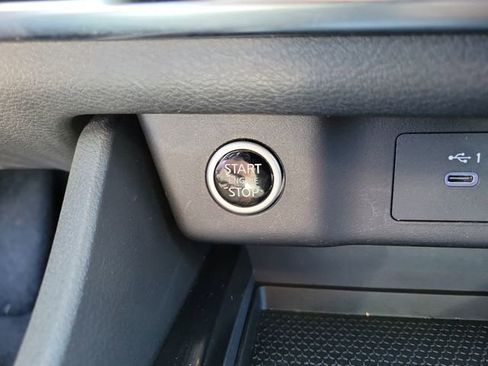 Used 2023 Nissan Rogue SV image 24