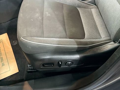 Used 2021 Chevrolet TrailBlazer LT image 19