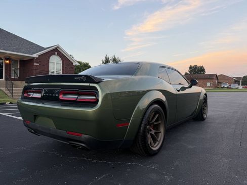 Used 2019 Dodge Challenger SRT Hellcat w/ Widebody Package RWD image 6